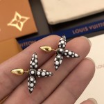 Grand LV cross-shaped ear studs