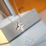 路易威登項鏈菱形花形