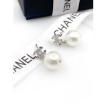 CHANEL 香奈兒迷你雙 C 珍珠垂墜耳環