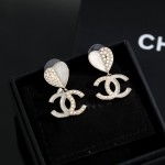 CHANEL 香奈兒早春愛心琺瑯垂墜耳環