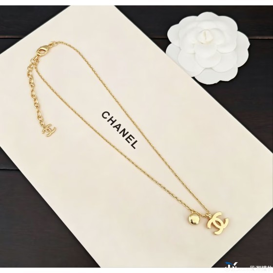 CHANEL 香奈兒新款格紋雙 C 圓鑽項鍊